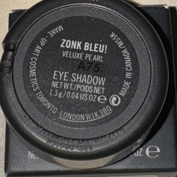 MAC Zonk Bleu! Eyeshadow - Picture 3 of 3